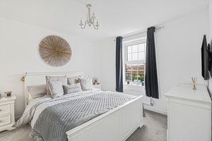 Bedroom- click for photo gallery